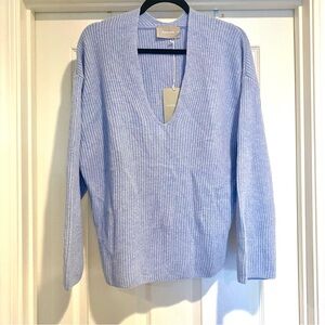 Everlane cashmere sweater